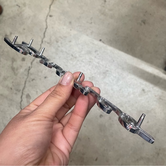 VINTAGE | Original Ford Bronco Metal Chrome Emblem - Picture 2 of 5